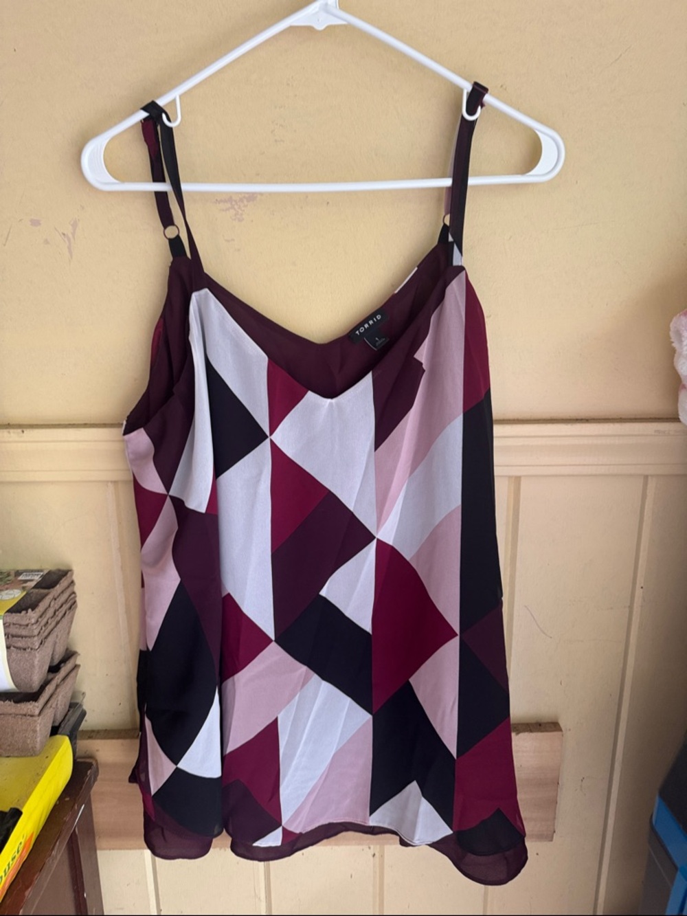 torrid Geometric Burgundy & Pink Strappy Cami